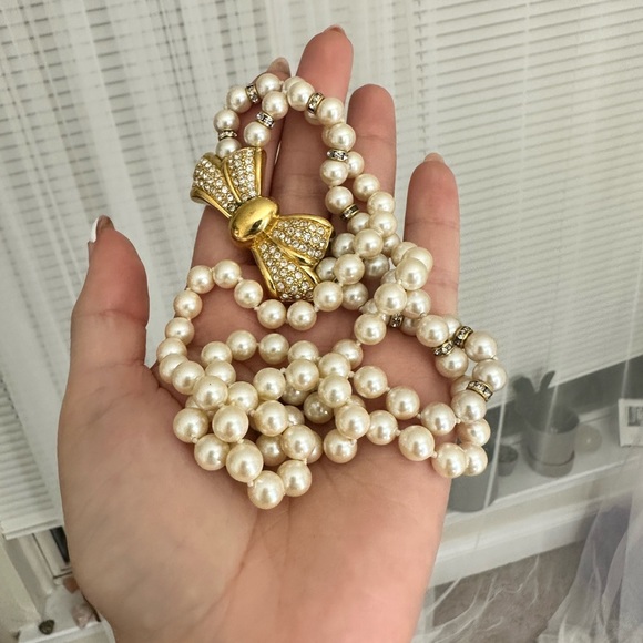 Vintage Christian Dior pearl and gold bow with Swarovski crystals necklace - Picture 13 of 14